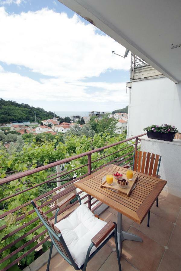 Apartments Ardura Petrovac Exterior photo
